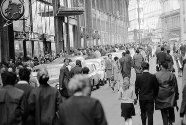 fortepan_211227: Ferenciek tere (Felszabadulás tér), szemben a Kossuth Lajos utca, 1966. Forrás: Fortepan / ETH Zürich