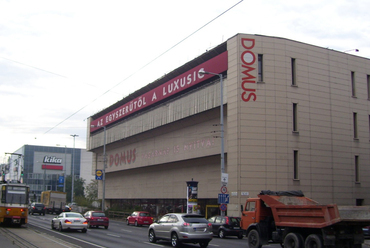 Domus Áruház épülete, napjainkban. Forrás: Wikimedia Commons / Rimanóczy Jenő