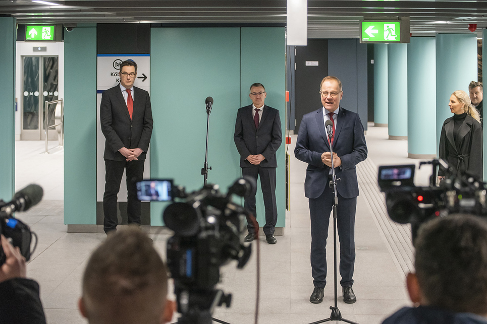 Átadták az M3-as metró felújított Nyugati pályaudvar és Arany János utca állomásait. Fotó: Gulyás Attila