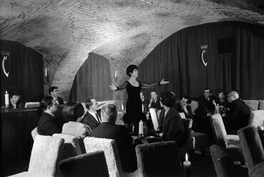 Batthyány tér 4., Casanova bár, 1967. Forrás: Fortepan / Bojár Sándor