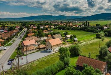 Panzió, Gyergyóújfalu, Erdély, Larix stúdió, fotó Szigeti Vajk István