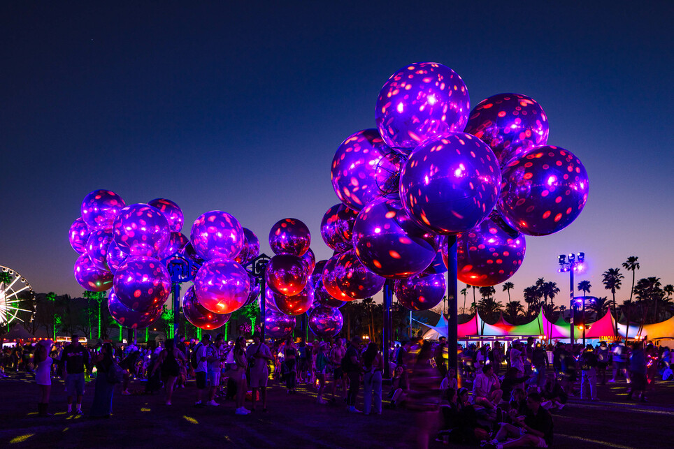 Vincent Leroy: Molecular Cloud - Coachella Valley Music and Arts Festival 2023. Fotó: Lance Gerber, forrás: Coachella