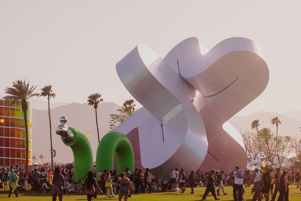 Güvenç Özel: Holoflux - Coachella Valley Music and Arts Festival 2023. Fotó: Lance Gerber, forrás: Coachella