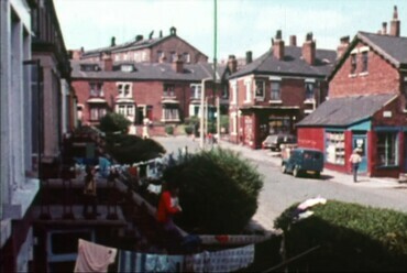 Pillanatkép Terence Davies Időről és a városról c., 2008-as filmjéből.
