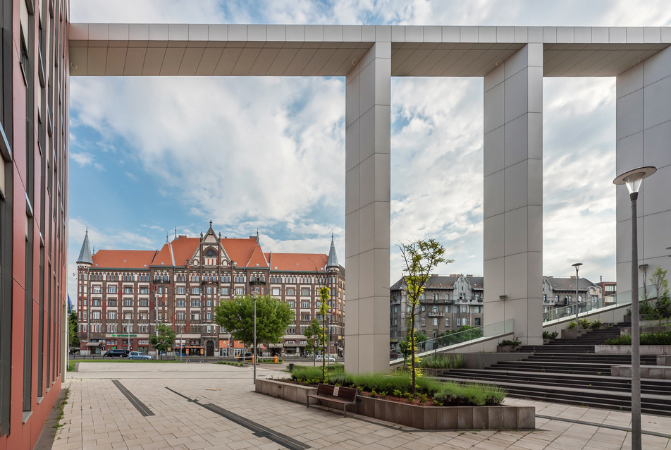 A kórházak tere: a Nagyvárad tér története