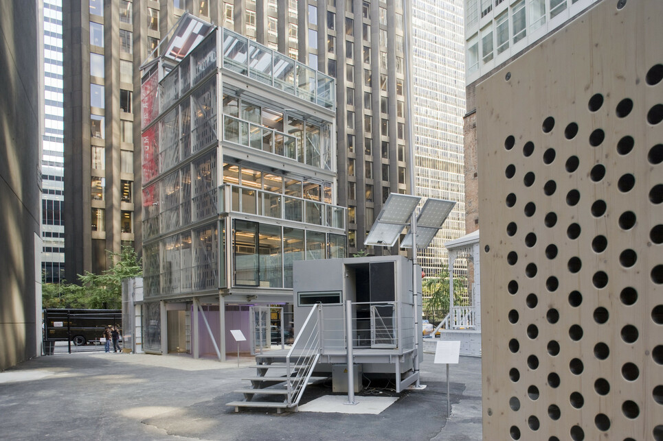 Home Delivery: Fabricating the Modern Dwelling, MoMA, New York, USA, 2008. Fotó: Thomas Griesel. Forrás: archdaily.com
