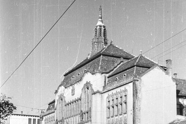 Forrás: Piac utca (Vörös Hadsereg útja), Megyeháza, 1958. Fortepan / Mészáros Zoltán
