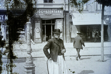 Piac utca, 1908. Forrás: Fortepan / Magyar Földrajzi Múzeum / Erdélyi Mór cége
