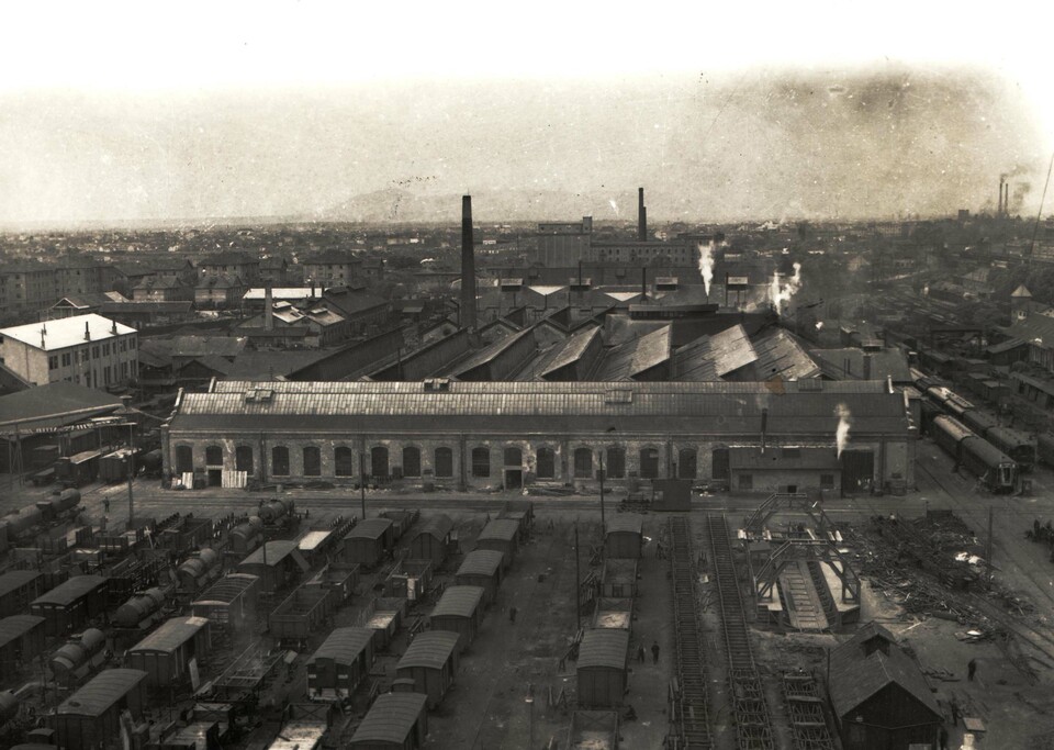 Az 1891-től többször bővített zágrábi MÁV főműhely (ma „Gredelj” vasúti komplexum), fotó az 1930-as évekből. Horvát Vasúti Múzeum
