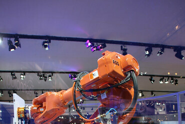 Car Manufacturing Robotic Arms" by razvan.orendovici is licensed under CC BY 2.0. 

