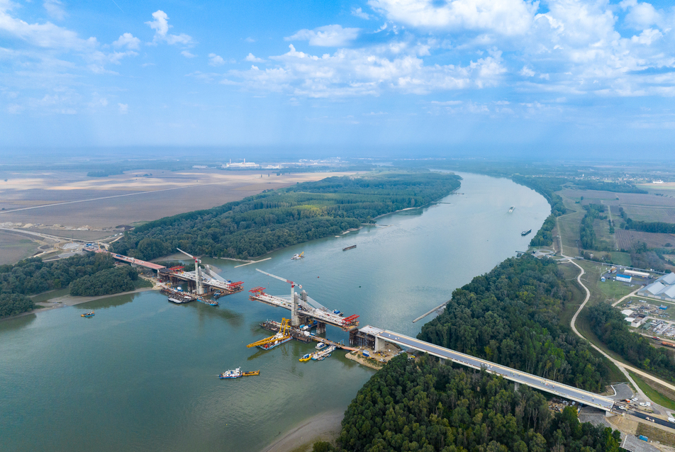 Holcim cementből épül a legújabb Duna-híd