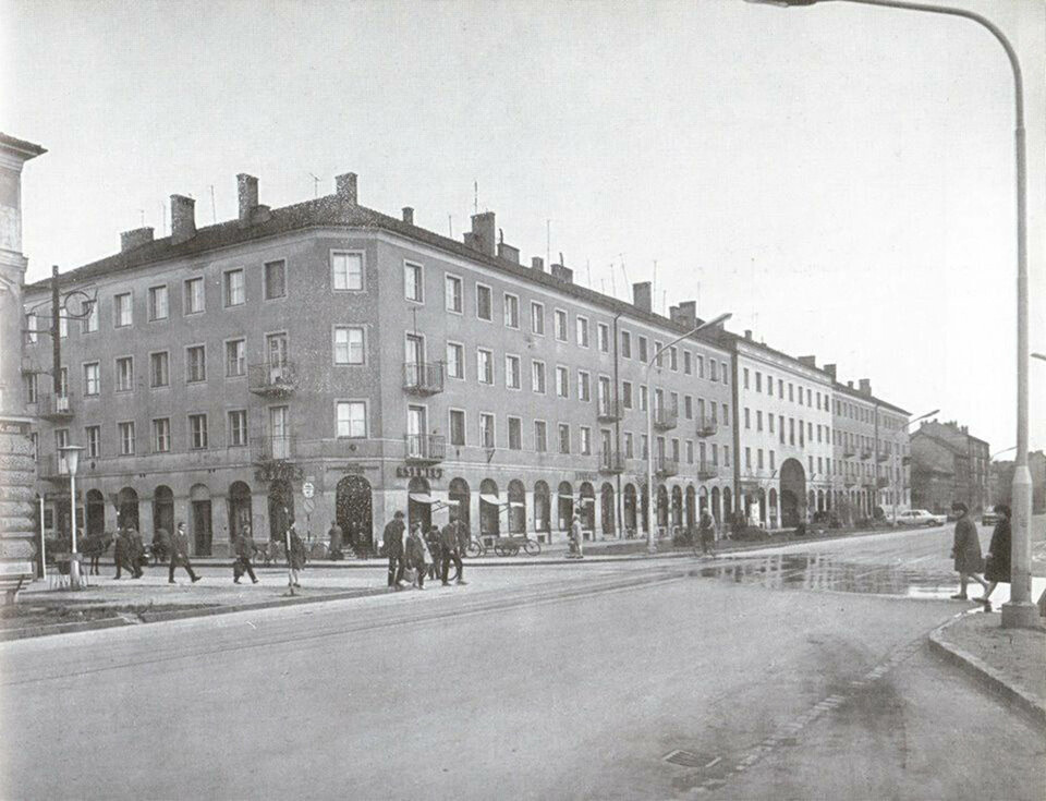 A Marx tér Nagykörút felőli oldala, 1960-as évek. Forrás: https://www.busworldblog.com/post/mars_ter