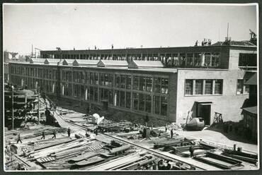 A Ganz Hajógyár hajóműhelyének újjáépítése, 1948. Fotó Wolf Johanna hagyatékában, Vitányi Pál jóvoltából.
