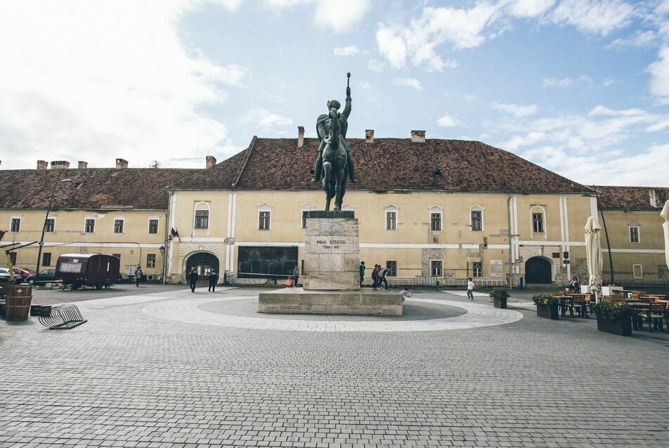 Hétfőtől látogatható a felújított fejedelmi palota Gyulafehérváron 
