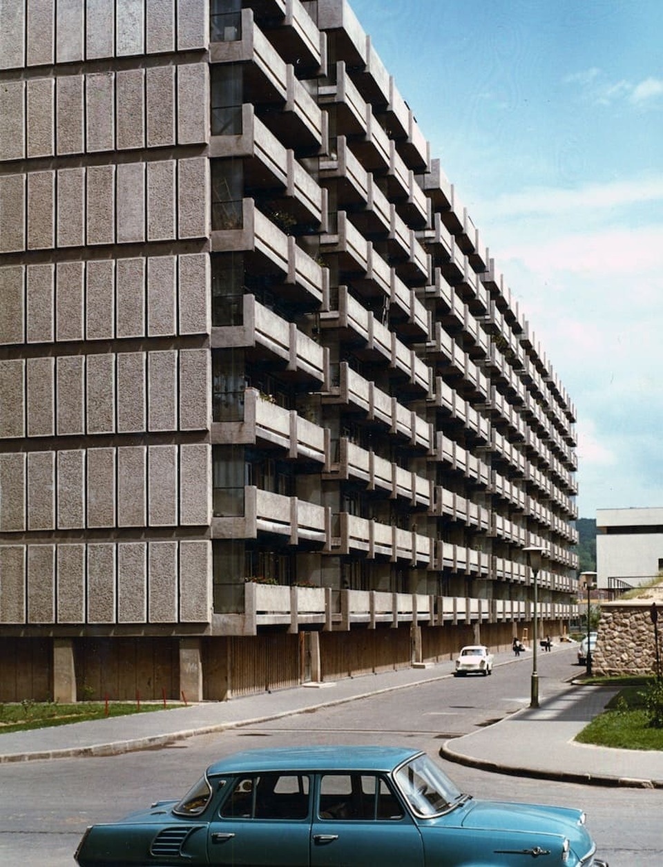 Az Erkélyház, 1970. Forrás: Betonfalak harmóniája – a Dornyay Béla Múzeum online kiállítása