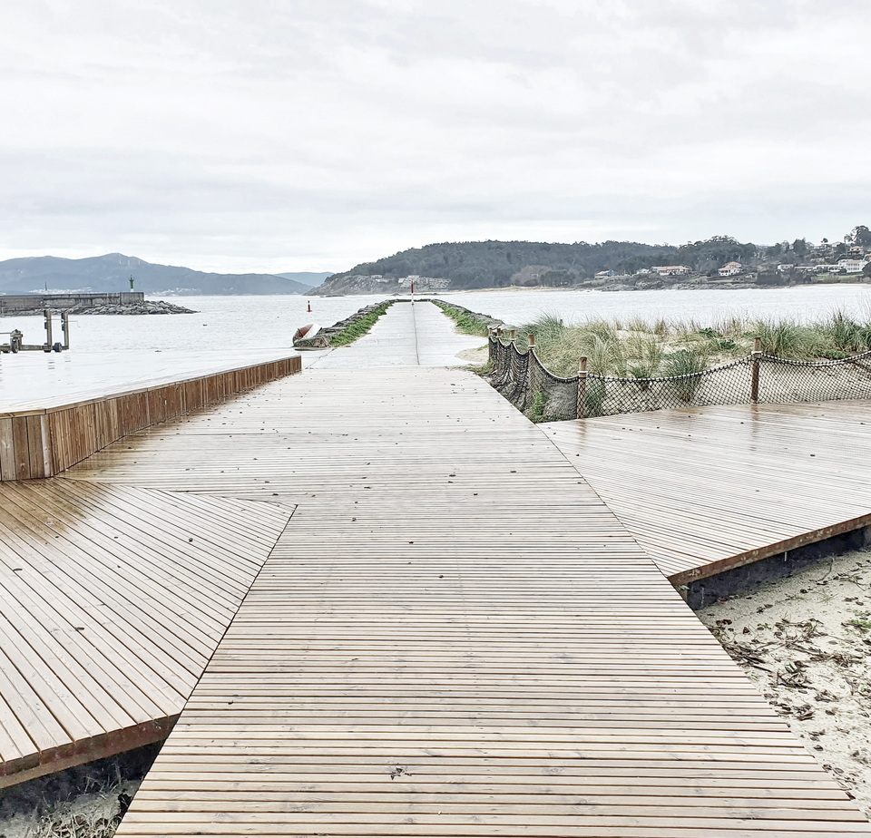 CREUSeCARRASCO, RVR Arquitectos: Strand és kikötő-fejlesztés a spanyolországi Porto do Sonban. Fotó: ©rvr arquitectes