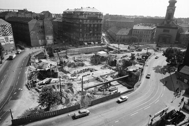 Kálvin tér az aluljáró építése idején, 1975. Forrás: Fortepan / FŐMTERV
