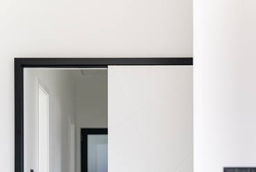 DOORSTAR ajtó
