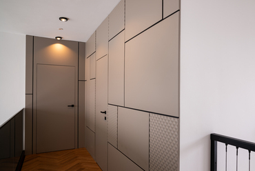 DOORSTAR ajtó
