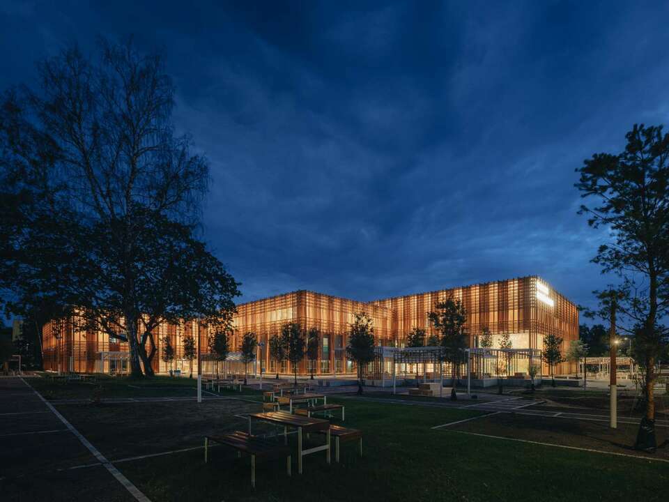 Pelgulinna Gymnasium, Tallinn. Építészet: Arhitekt Must. Fotó: Tonu Tunnel
