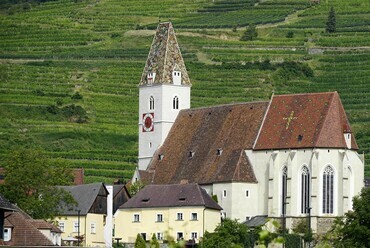 A Szent Mór-templom toronytetője, Spitz an der Donau, Ausztria. Forrás: Gerold Eßer, Bundesdenkmalamt/Flickr
