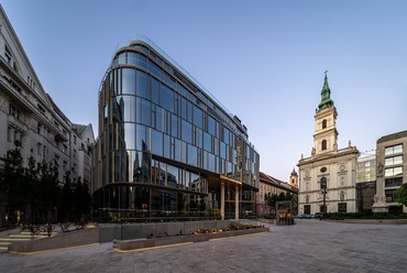 Szervita Square Buildings – DVM group
