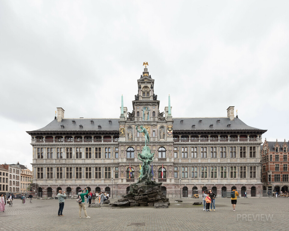 Antwerpeni Városháza, Belgium. Forrás: Stijn Bollaert/Flickr
