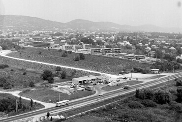 Siófok, M7-es, benzinkút a 94-es km-nél, 1971. Forrás: Fortepan 99248 / UVATERV
