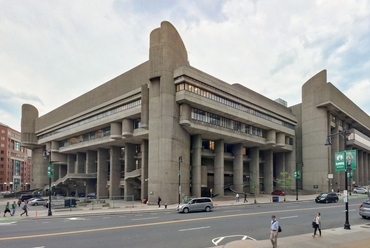 Paul Rudolph: Government Service Centre (1963-71), Boston, Massachusetts. Forrás: Gunnar Klack/Wikipedia
