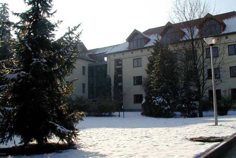 PROLAN RT., Irodaház, Budakalász, Lenfonó Park