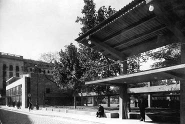 Autóbusz        pályaudvar, Budapest, V., Erzsébet tér, 1949