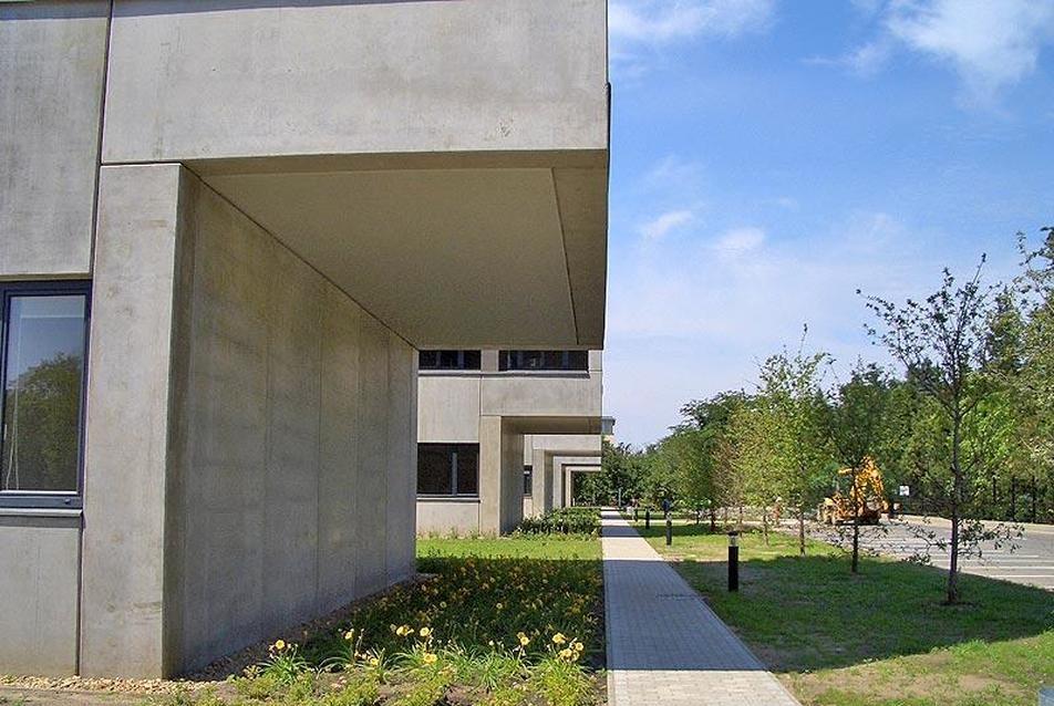Debreceni Egyetem Élettudományi Központ és Könyvtár – építész: Golda János, Szenderffy Gábor – fotó: Somlyódy Nóra
