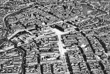 Berlin a Stadtschlossszal, 1920