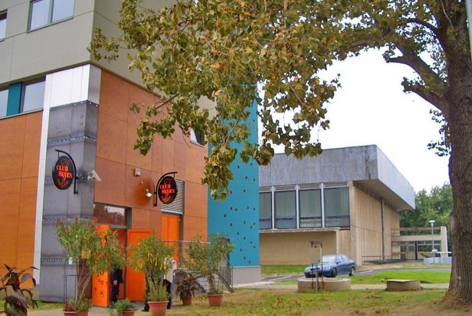 Nyíregyházi Főiskola, 210 szobás ifjúsági szálló