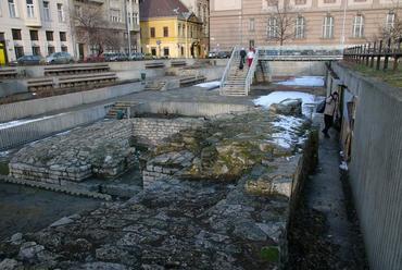 Contra-Aquincum, Március 15-e tér