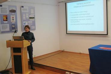 Pálné dr. Kovács Ilona (intézetigazgató, egyetemi tanár, MTA RKK Dunántúli Tudományos Intézet, Pécs)