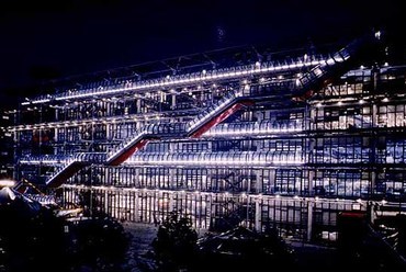 a Pompidou központ éjszaka