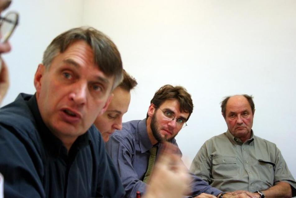 Moratóriumot követelnek – civilek találkozója a francia szakértővel