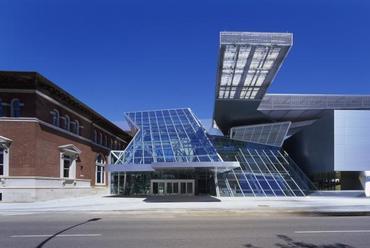 Akron Art Museum, Ohio, USA (2001–2007)