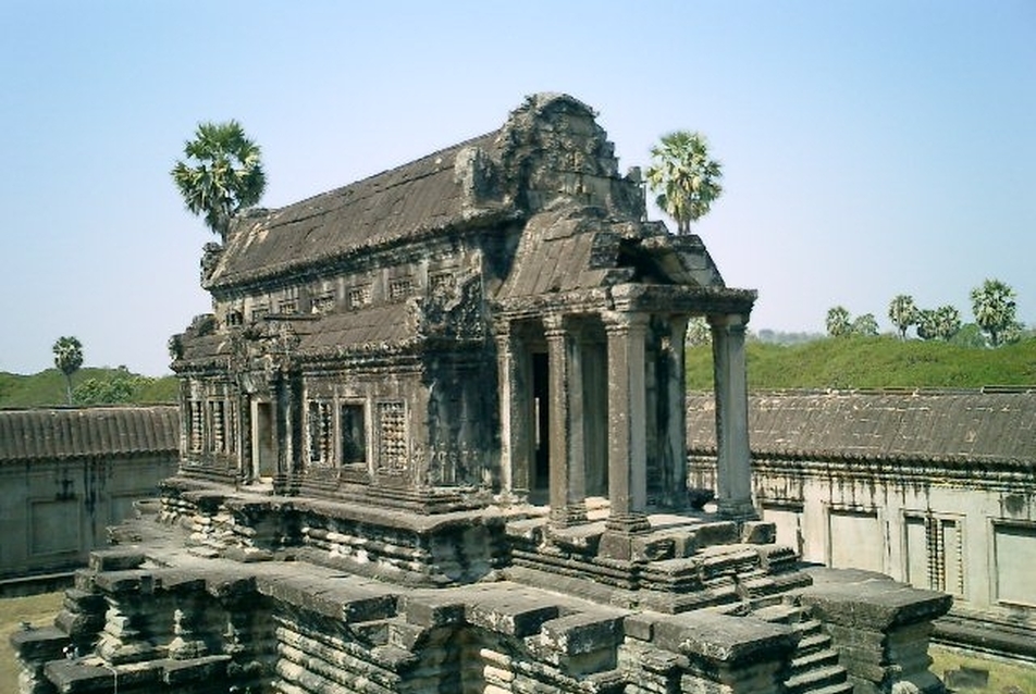 Hazatérés - Khmer építészet
