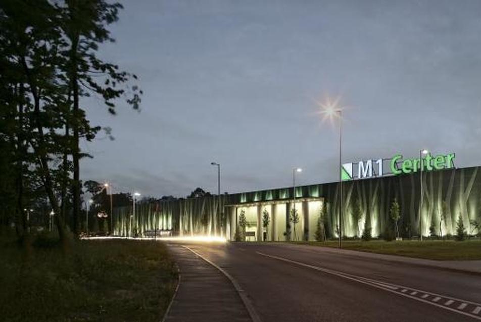 M1 Outlet Center