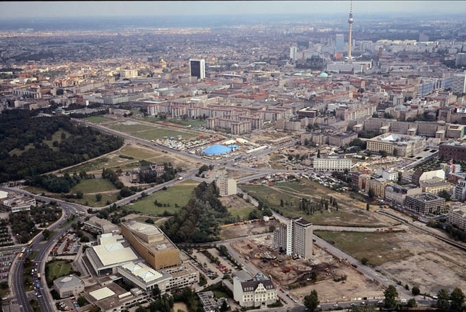 KÉK filmklub / Szervita tér