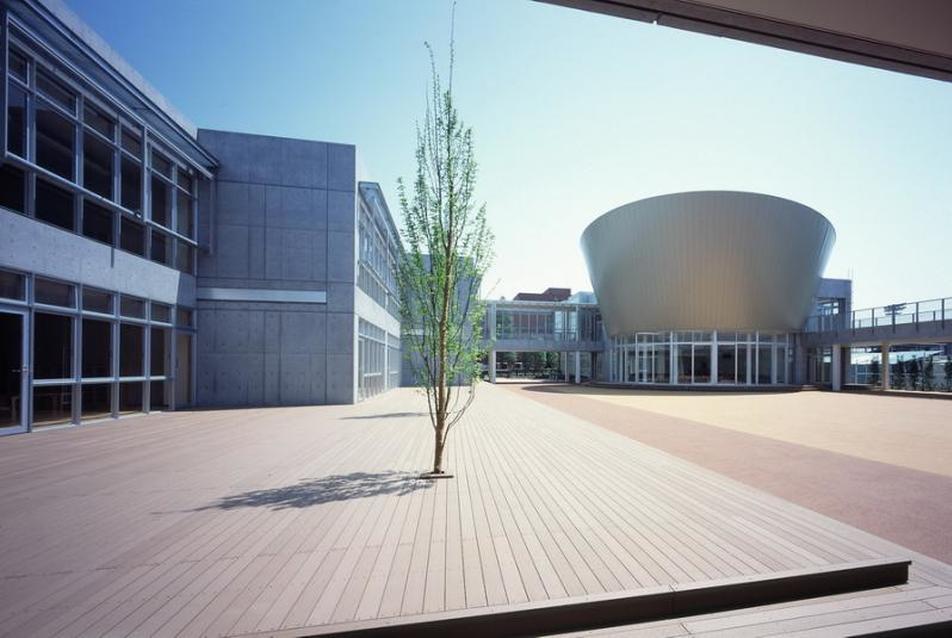 Általános Iskola, Yamanashi, Japán - 2004