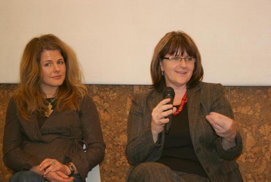 Kristin Faurest, Marthi Zsuzsa