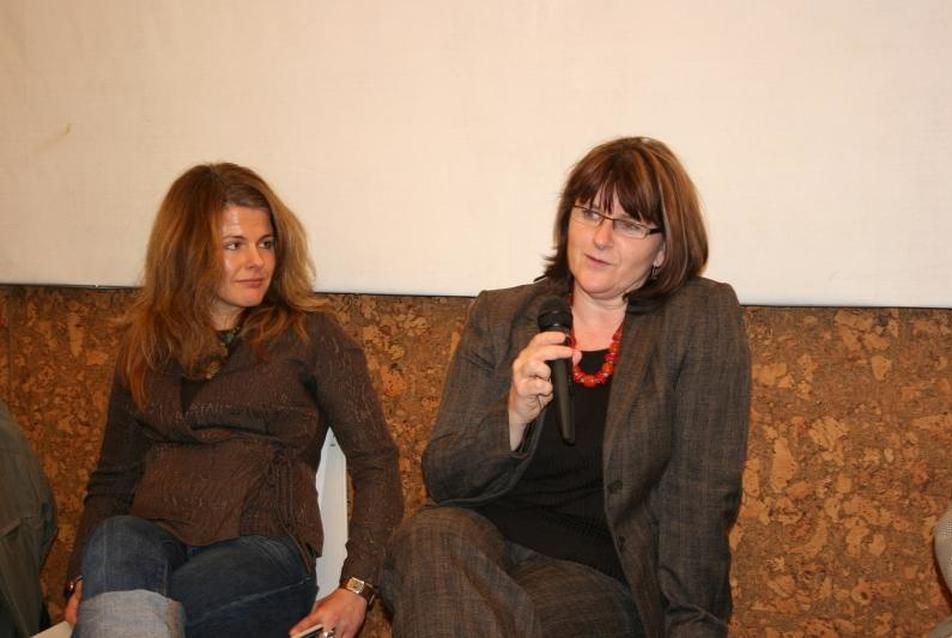 Kristin Faurest, Marthi Zsuzsa