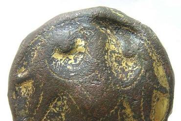 Árpád-kori aranyozott bronzveret
