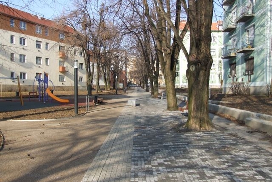 Pécs, keleti városrész, Szondi György sétány