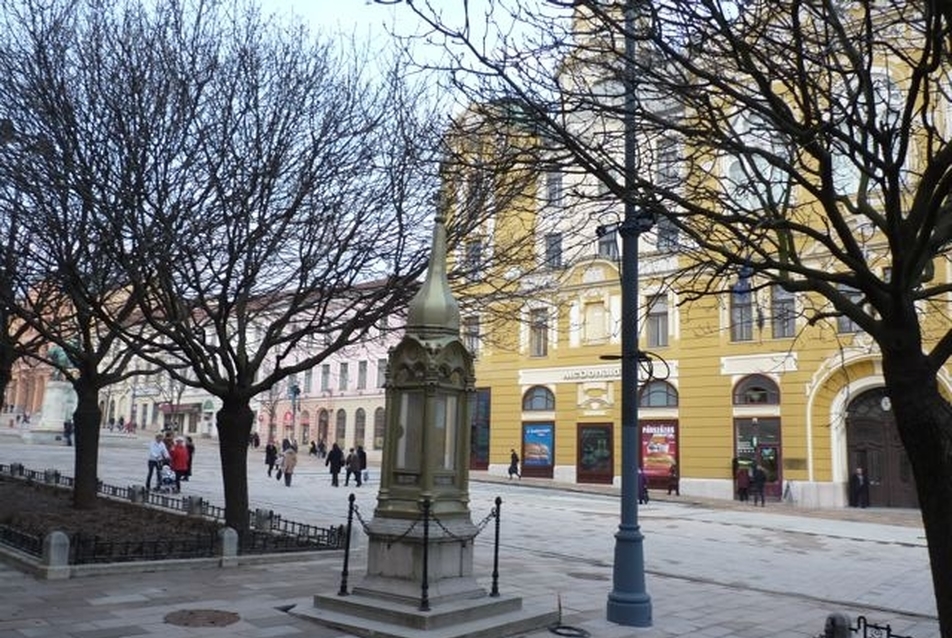 Pécs - Széchenyi tér