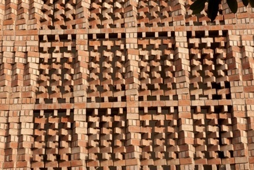 Brick Award 2010, II. díj, Az emberi jogok dél-ázsiai dokumentációs központja, építész: Anagram Architects