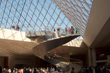 Louvre aula, fotó: Hanzelik Károly, Mikes Bence